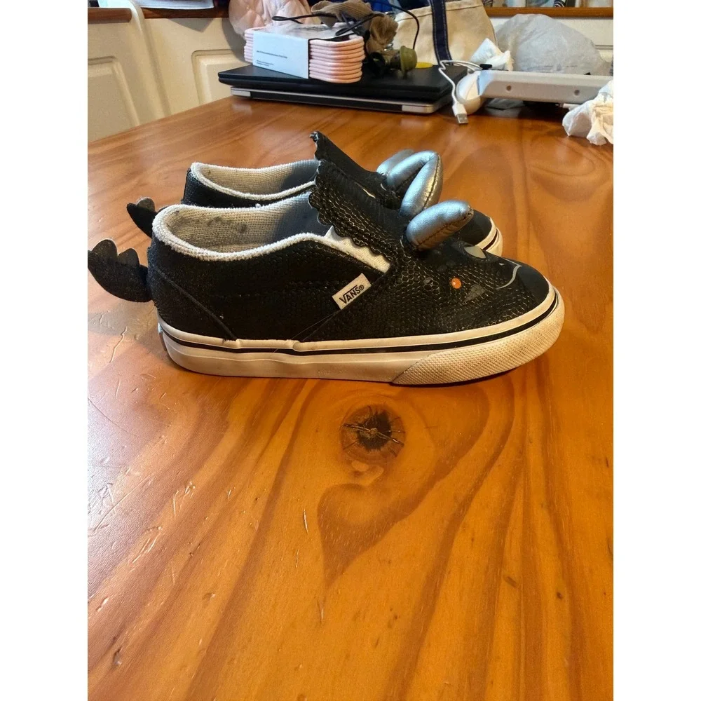 Vans Toddler Slip-On V Dinosaur Triceratops Black Silver Sneakers Size 8 Toddler
